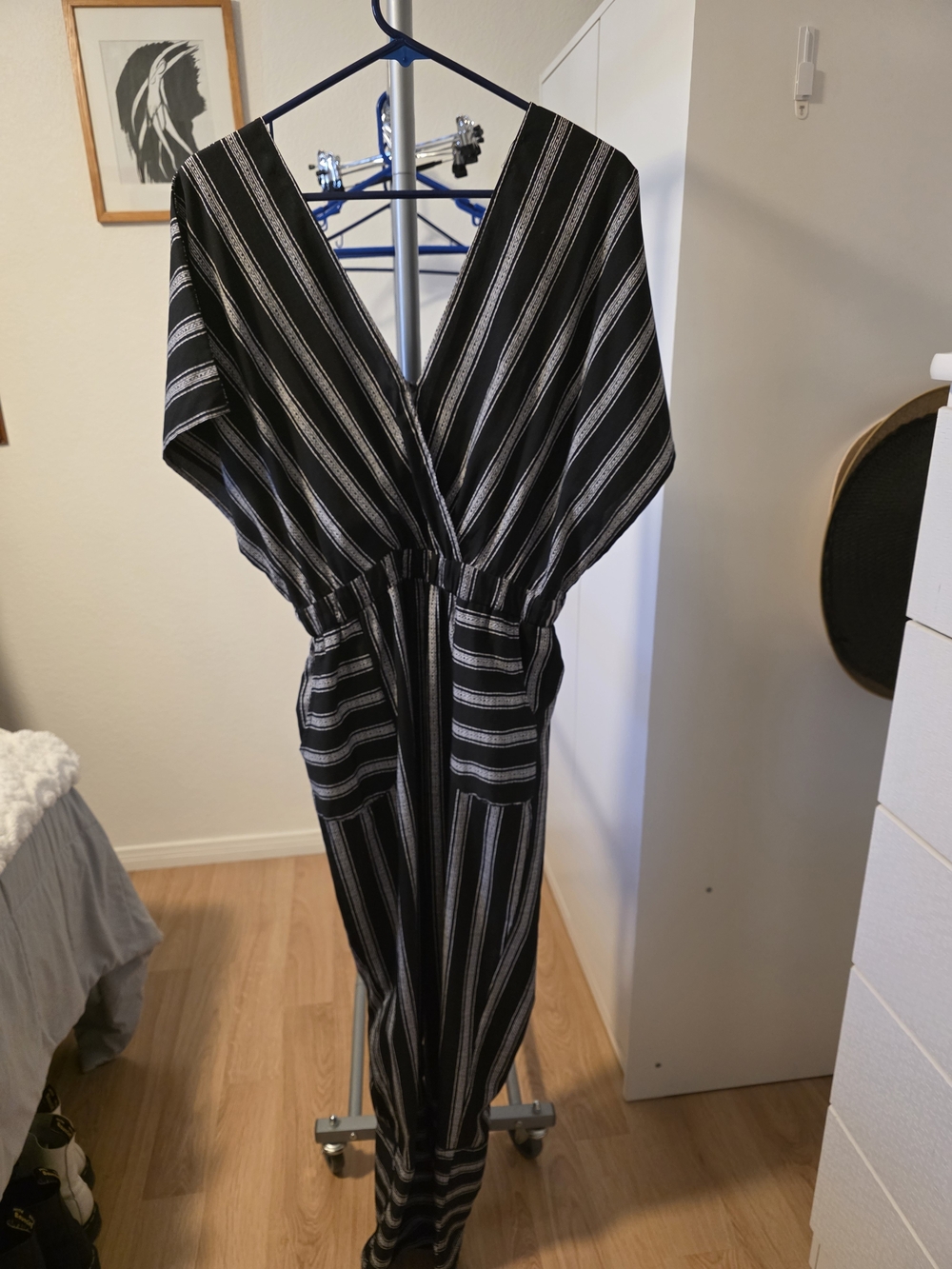 Black and White Patterned Women's Jumpsuit - Size USA 6